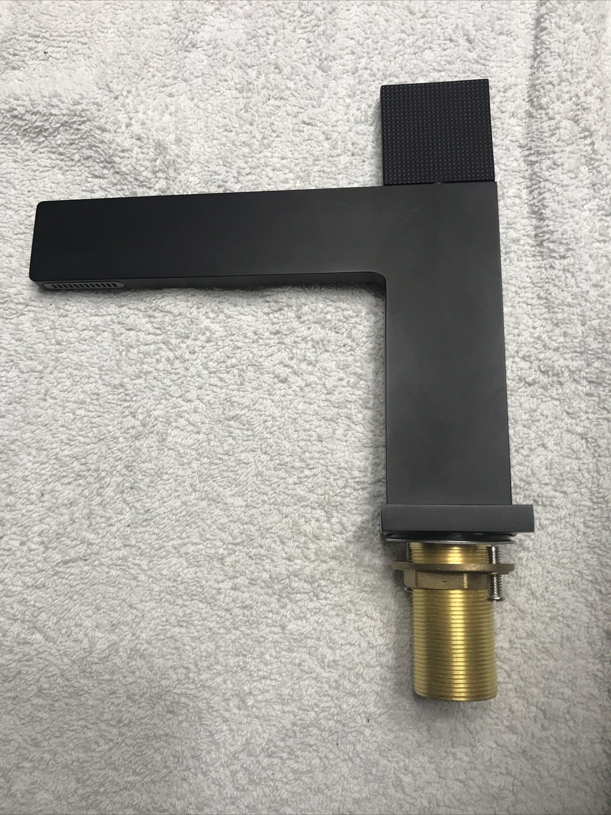 House Rises Single Handle , One Hole For Vanity Lavatory Matte Black