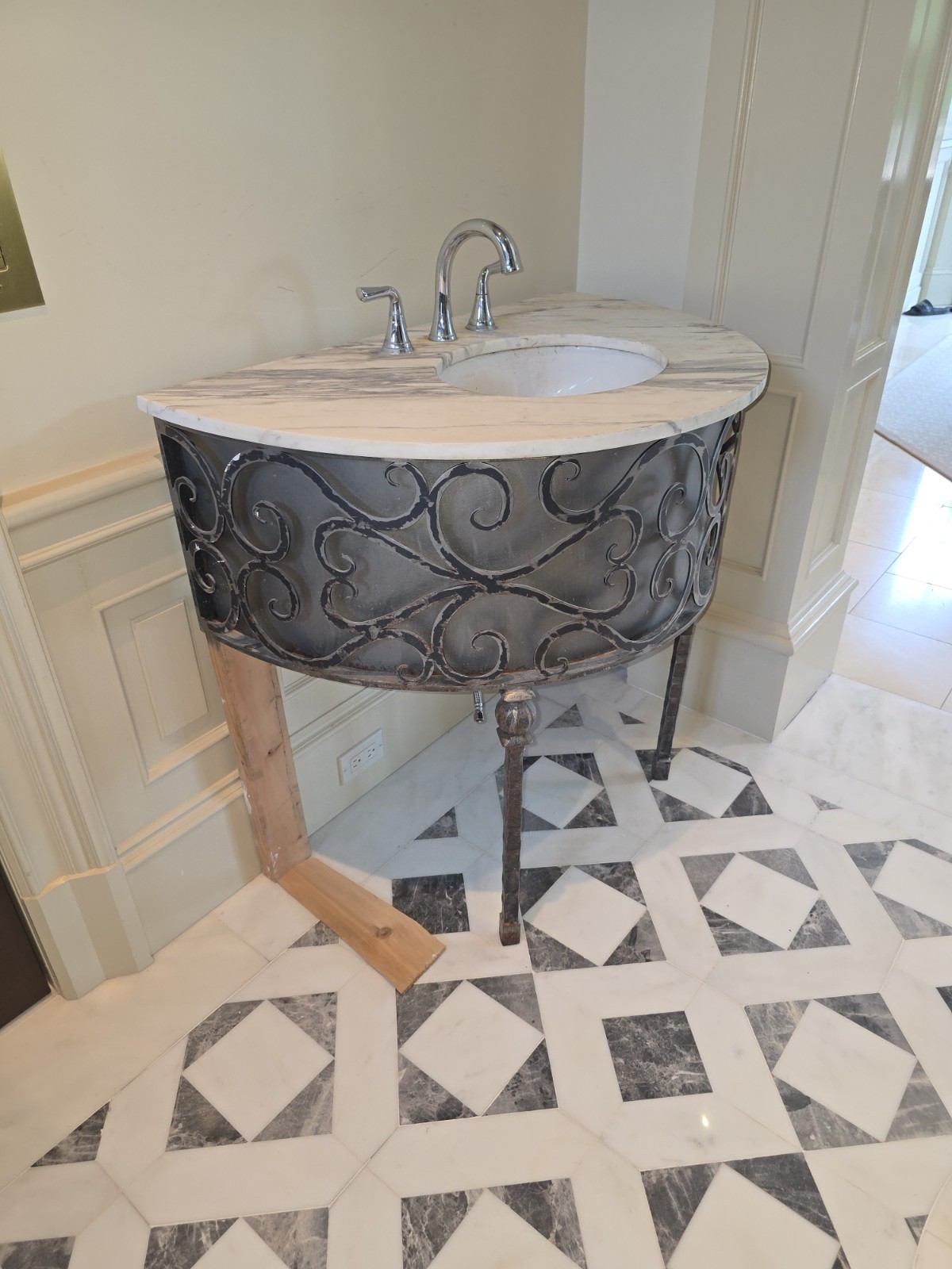 Wrought Iron Powder Room Bathroom Console Vanity With Marble Top
