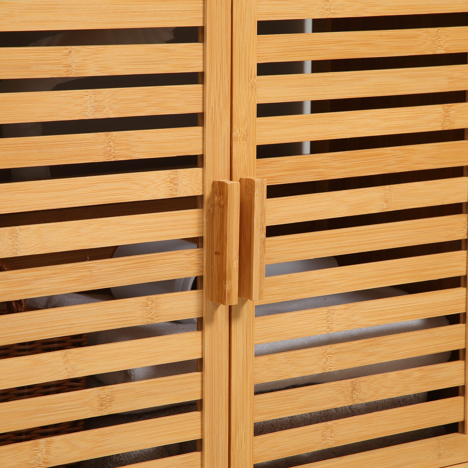 kleankin Freestanding Under Sink Cabinet with 2 Slatted Doors Bamboo Frame