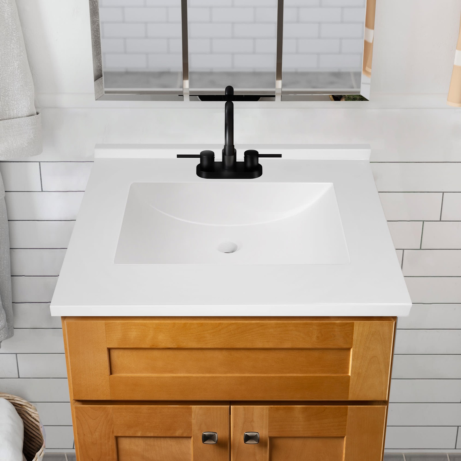 Design House 215574 Brookings 24″ – Modern Birch