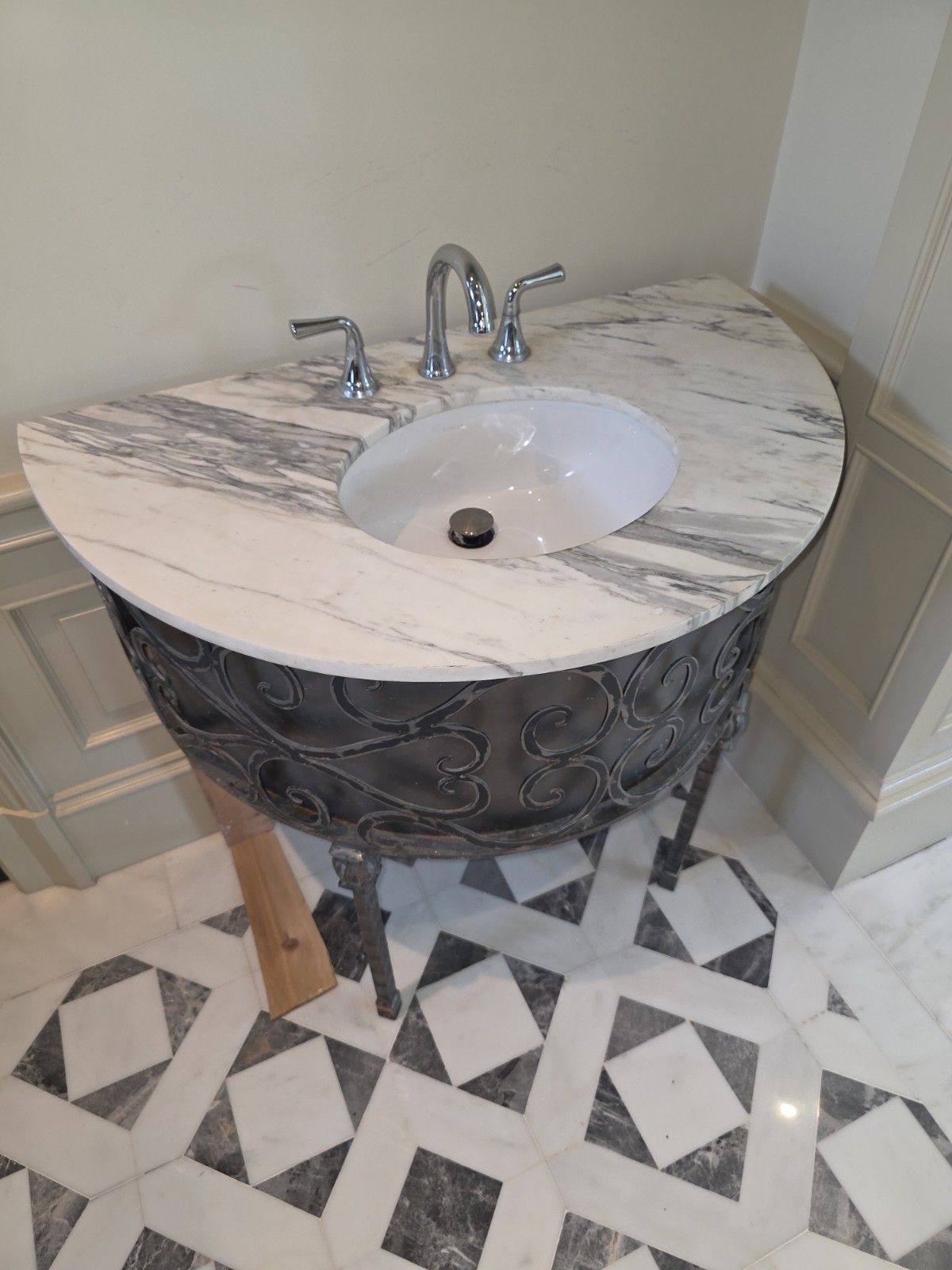 Wrought Iron Powder Room Bathroom Console Vanity With Marble Top