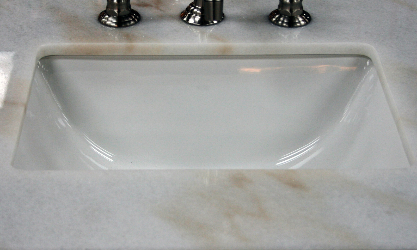 30-Inch Contemporary Style Single Sink Bathroom Vanity Model 2610-G