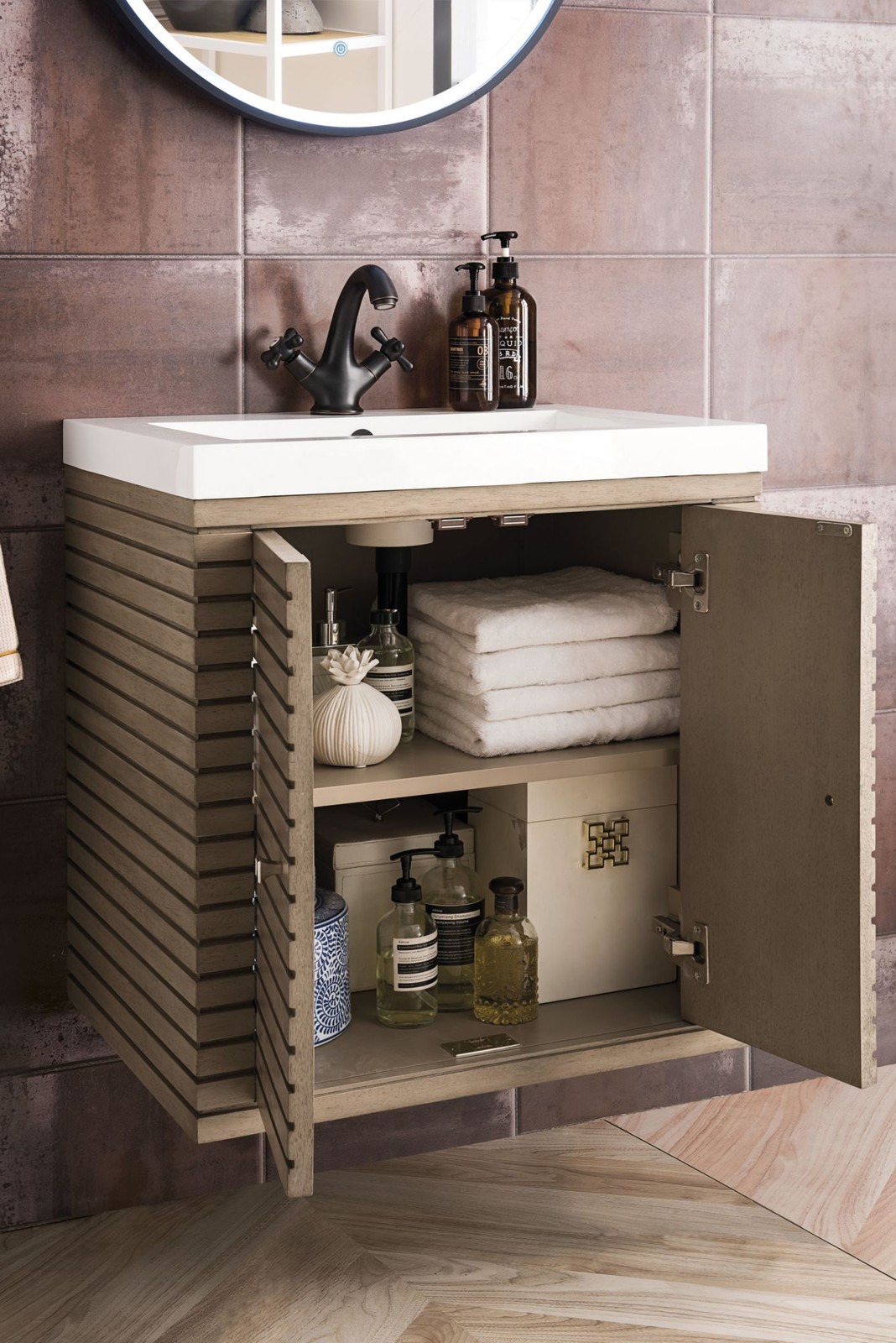 James Martin Vanities E213V24WG Linden 24″ – Wood