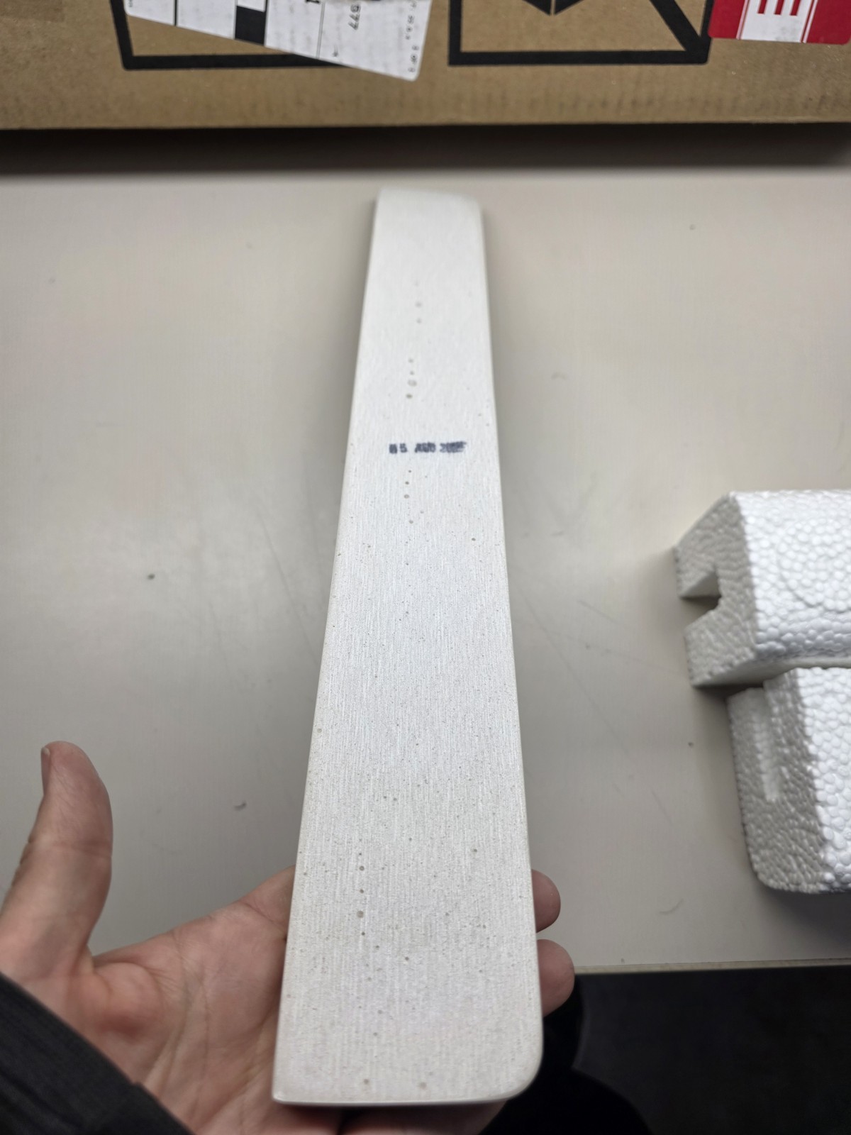 Glacier Bay Newport Cultured Marble Lite Sidesplash in White 17.6″ NSS19GBCOM-W