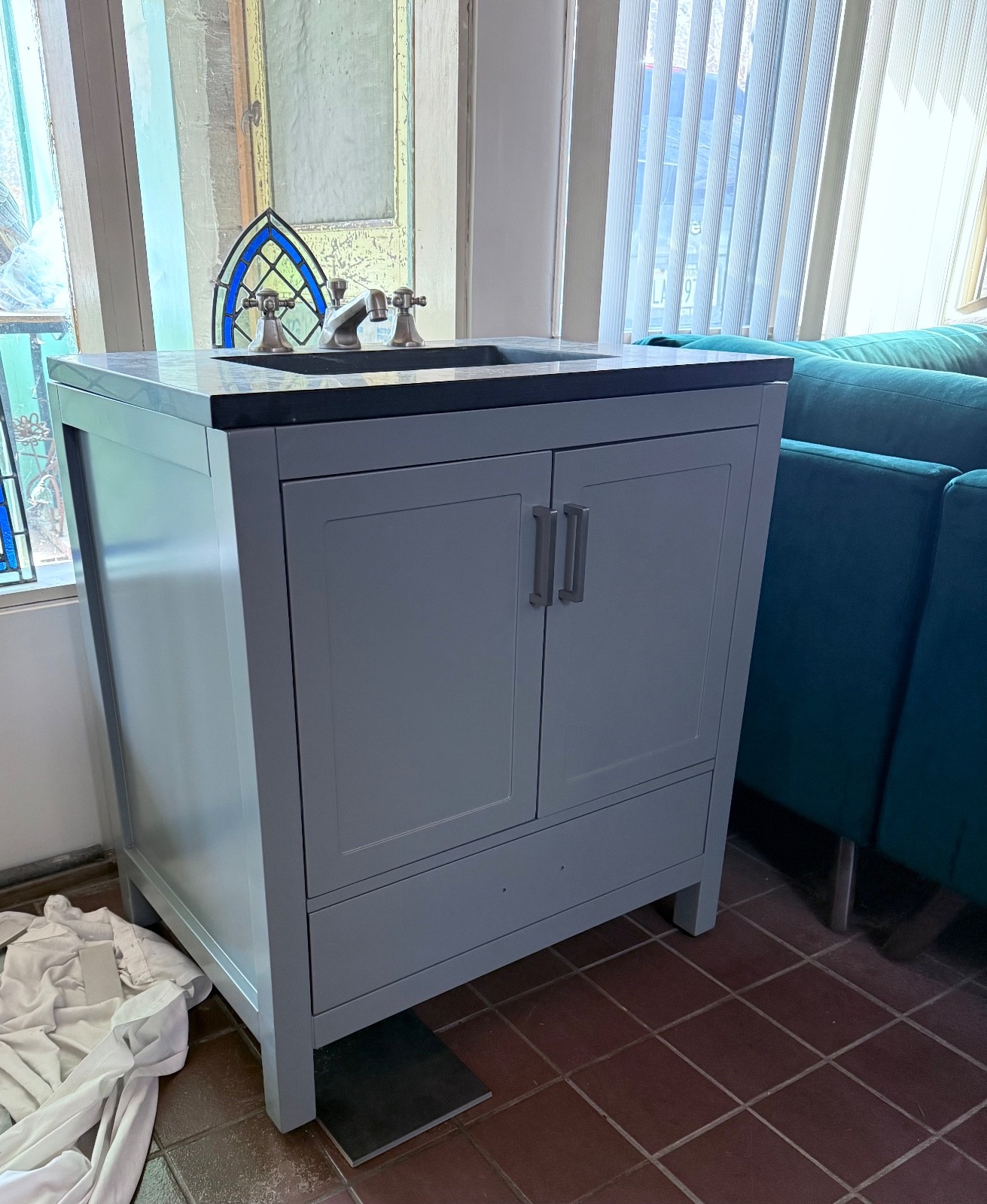 Ahya Bathroom Vanity, Blue/Grey 32” H X 29” W X 21.5” D (new)