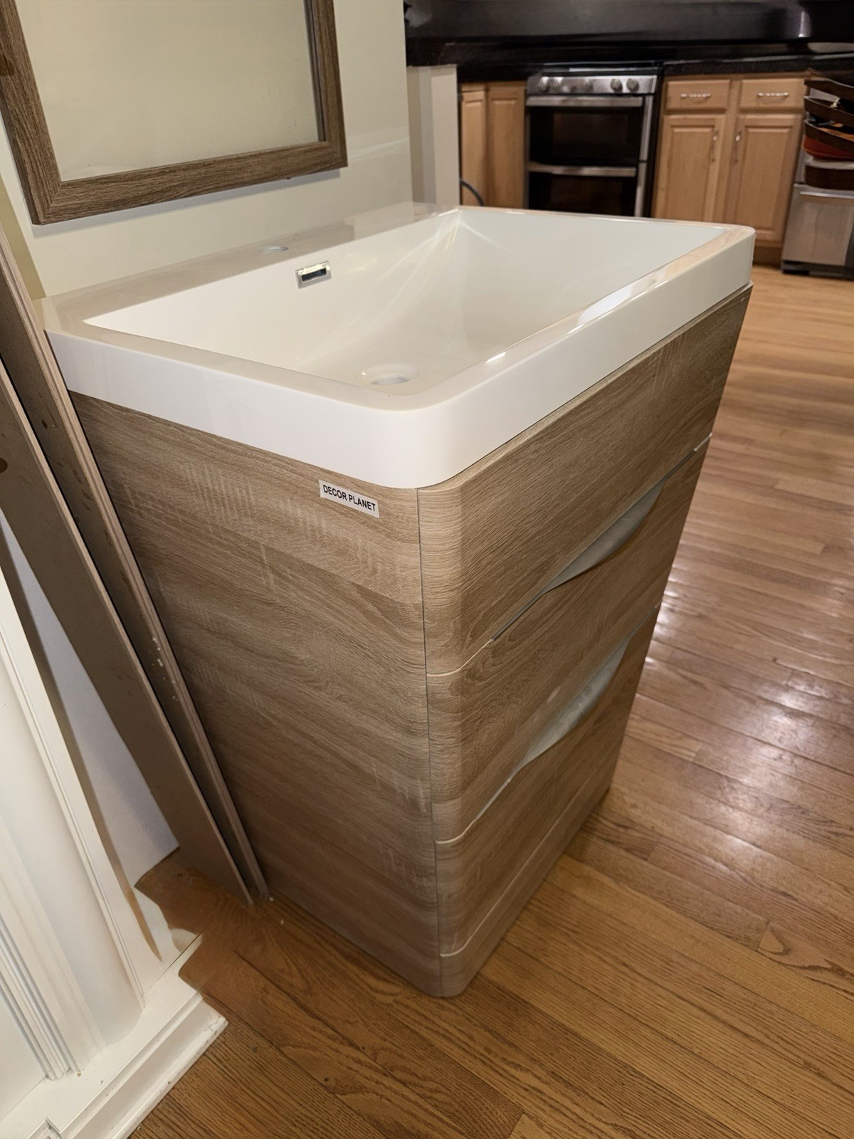 Fresca Milano Single Sink Bathroom Vanity White Oak 25.5″ Freestanding, 2 Soft …
