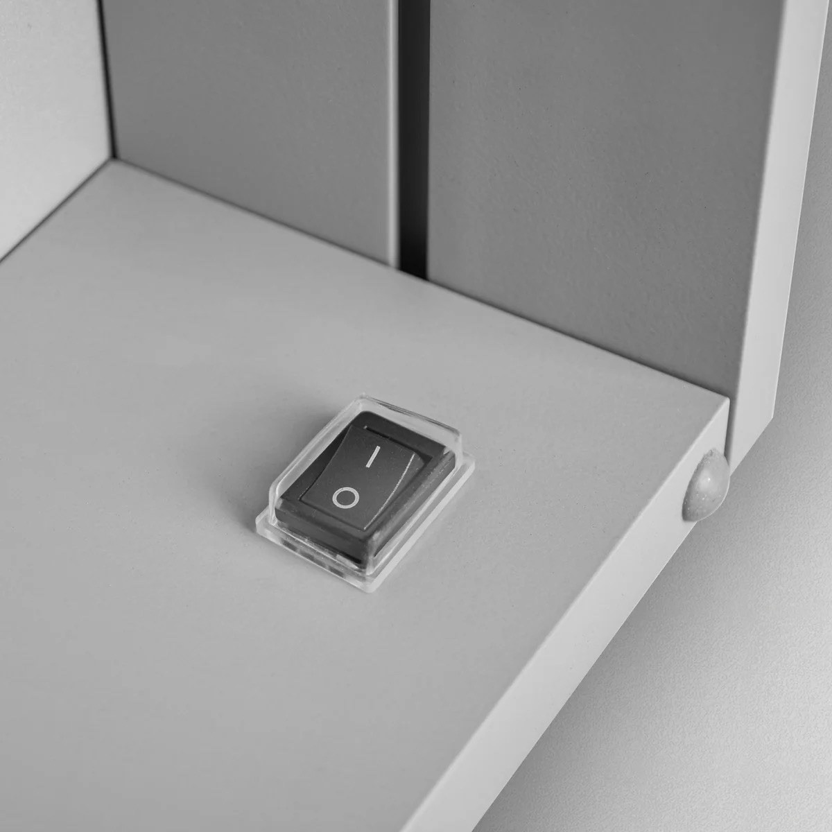 *OPEN BOX/BRAND NEW* Modern Mirrors Vanity Mirror Model No. MMC-16-3224