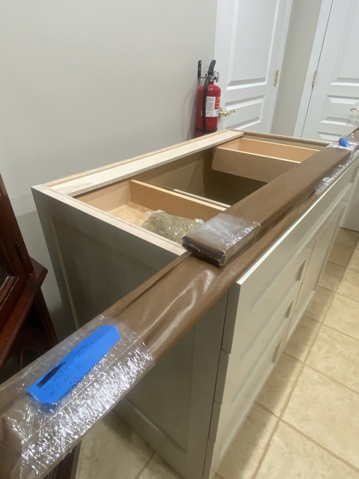 Bathroom Vanity Unit And Cabinet