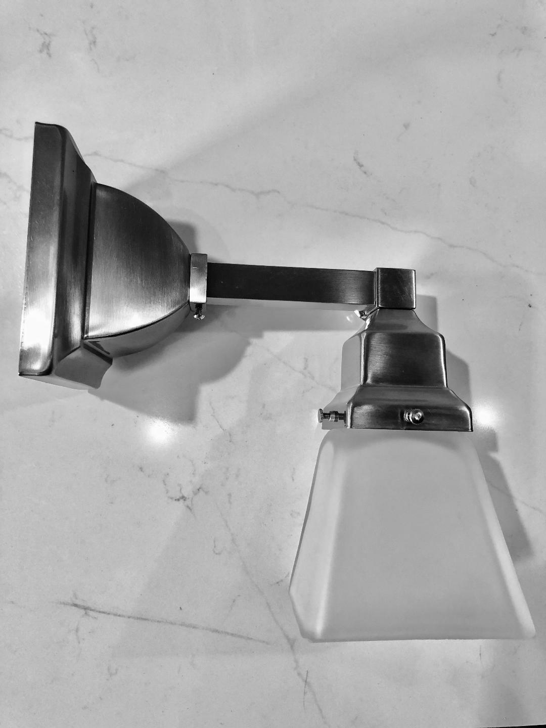 ROBERN MLLWSBN WALL SCONCE-BRUSHED NICKEL