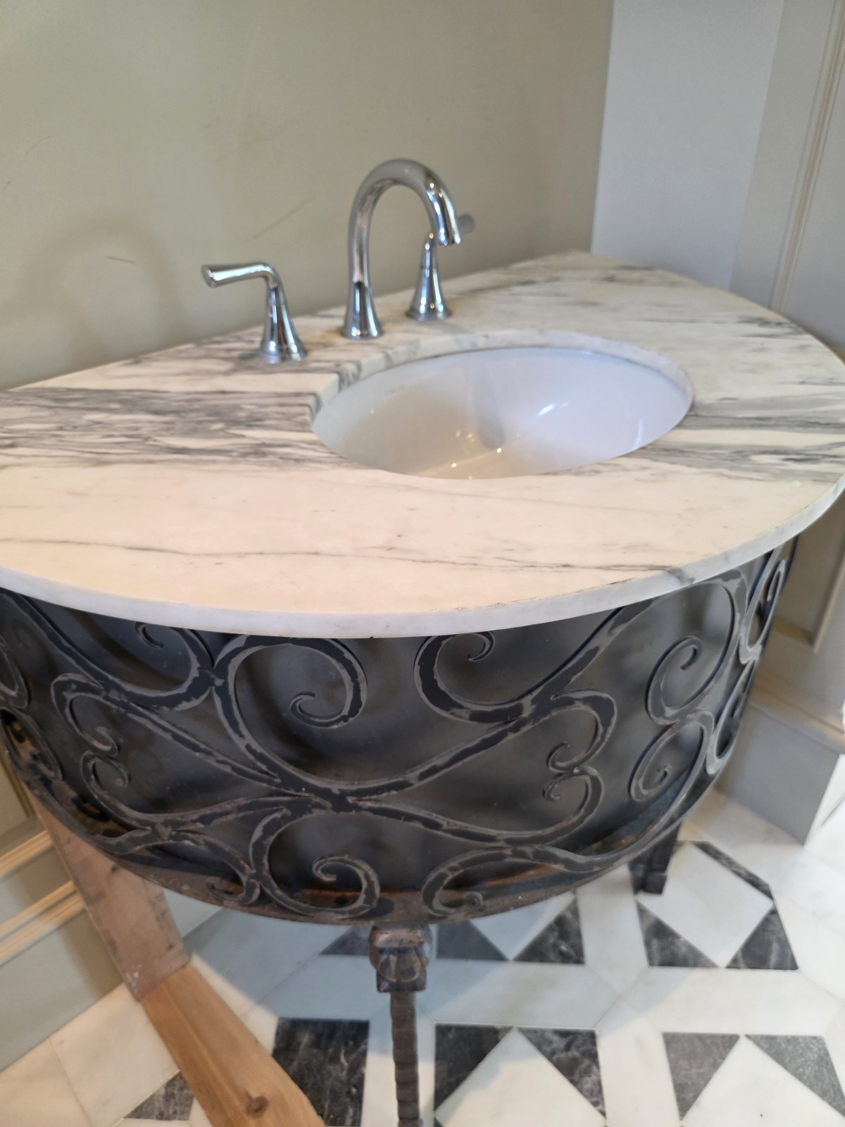 Wrought Iron Powder Room Bathroom Console Vanity With Marble Top