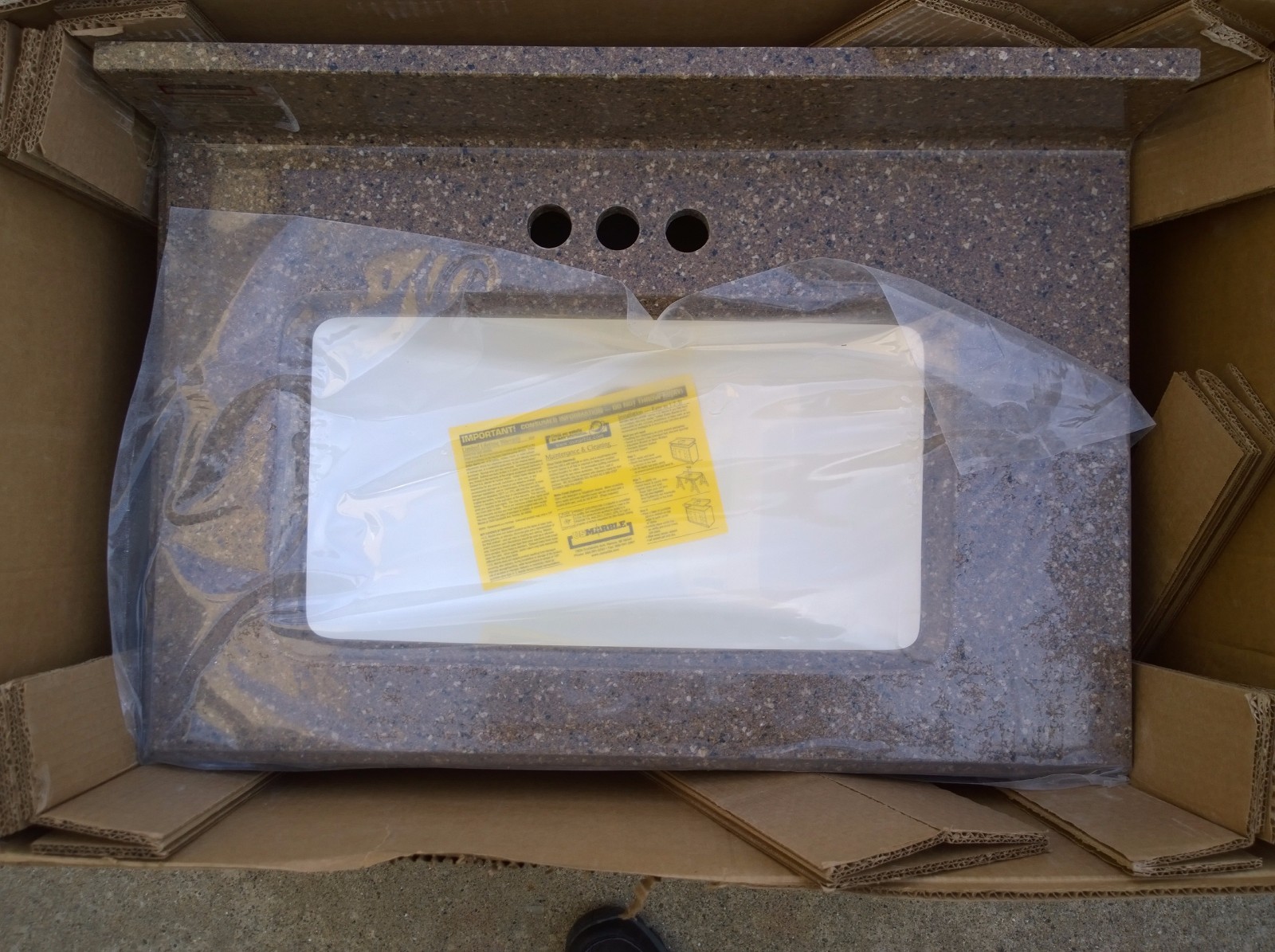 NIB Nice Premium Bathroom Vanity CULTURED GRANITE TOP & CERAMIC SINK 28″x17″