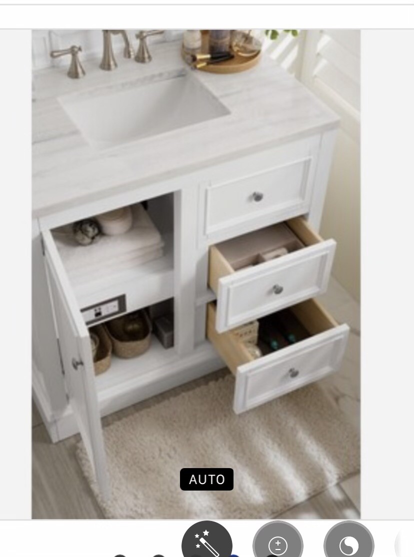 James Martin vanity de soto single basin w/usb Outlet Wood Cabinet Quartz Top.